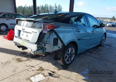 2016 Toyota Prius Three Touring z USA, uszkodzony, nr VIN JTDKARFU8G3007209